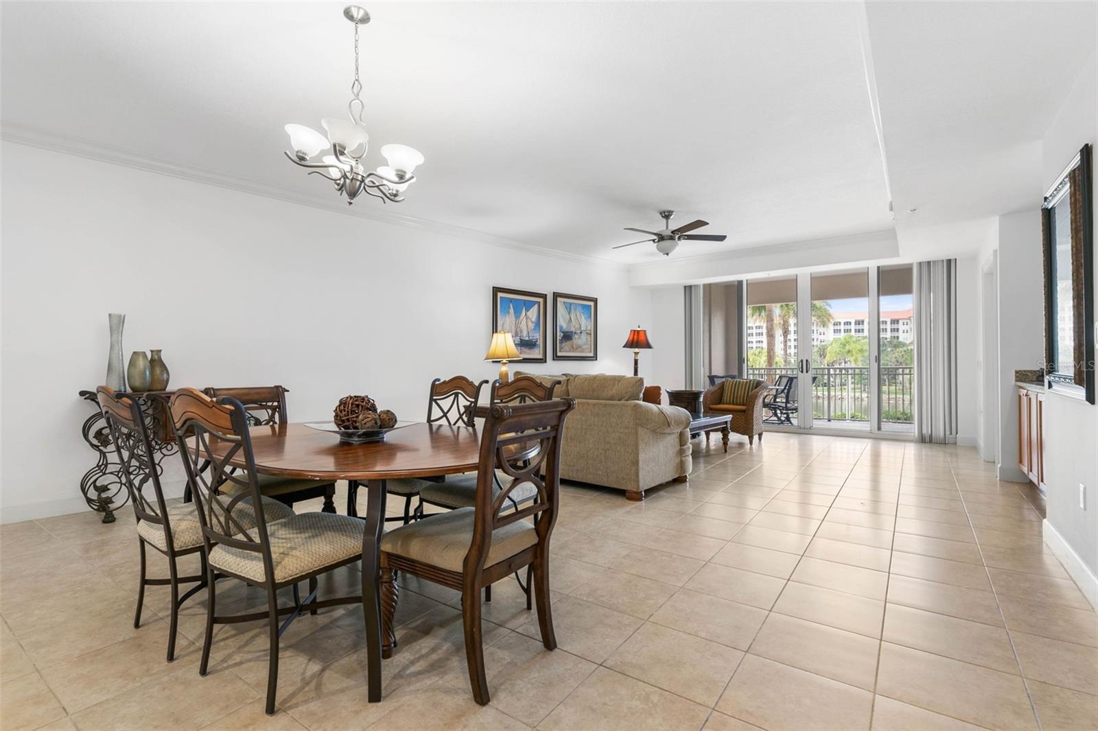 102 YACHT HARBOR DR #273