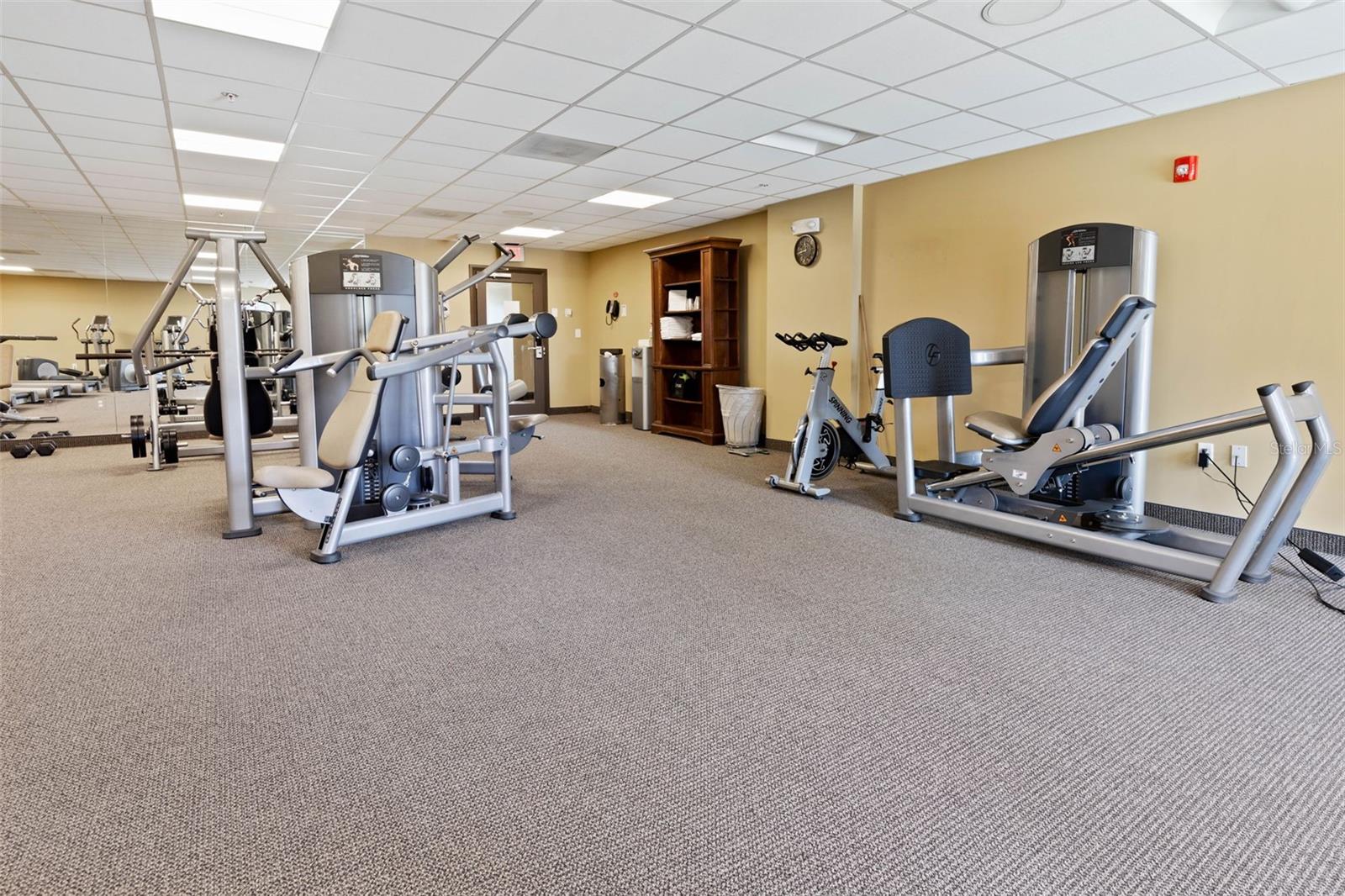 102 YACHT HARBOR DR #273