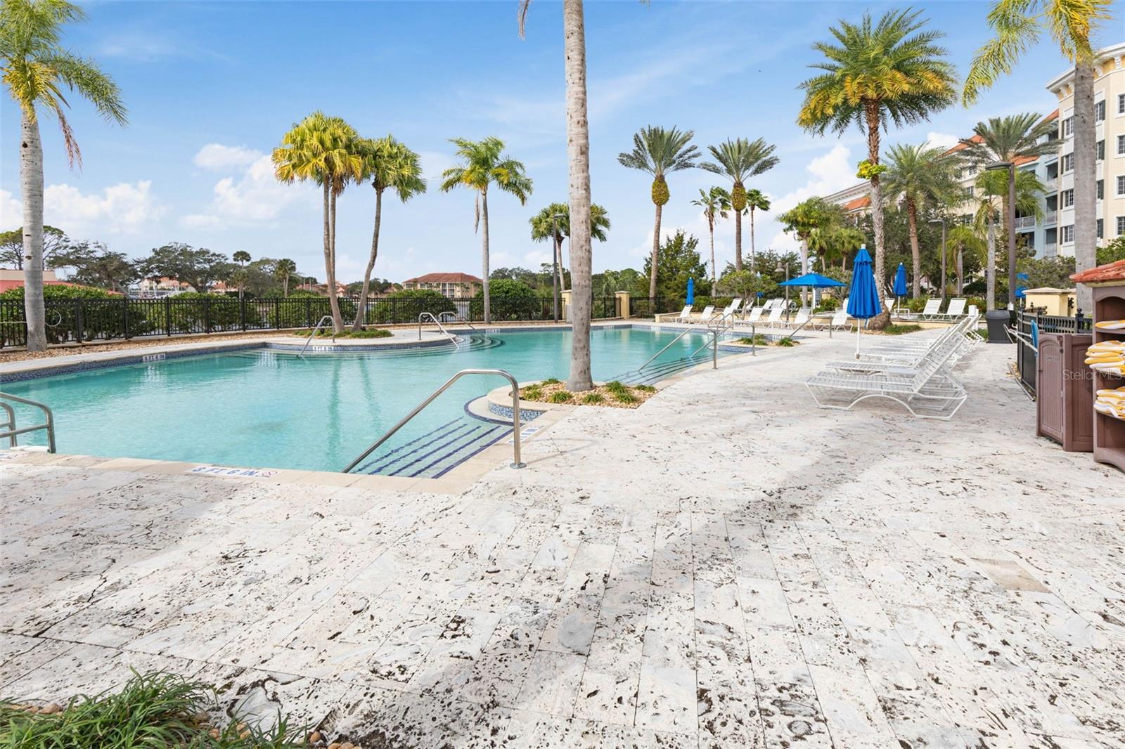 102 YACHT HARBOR DR #273