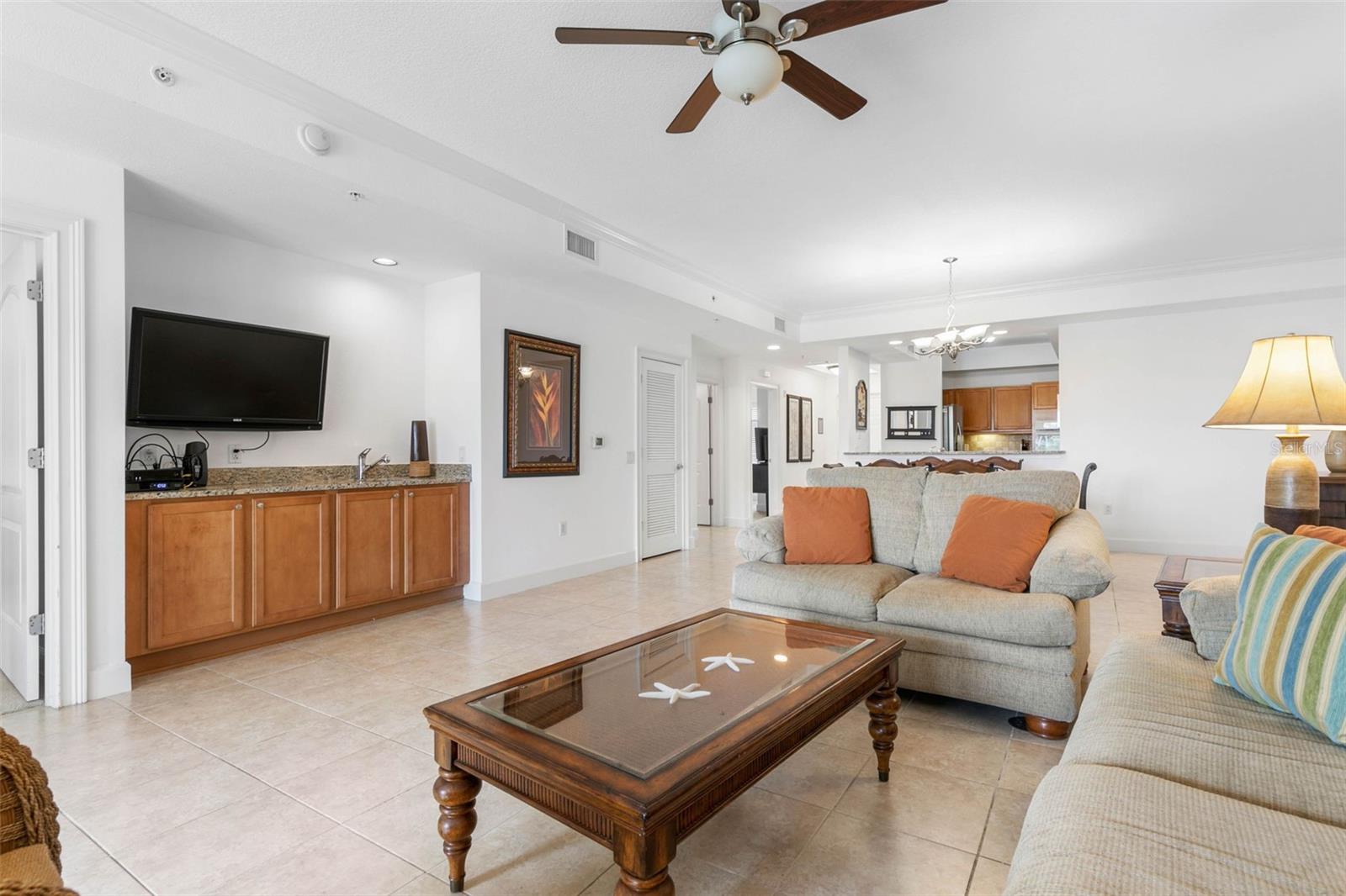 102 YACHT HARBOR DR #273