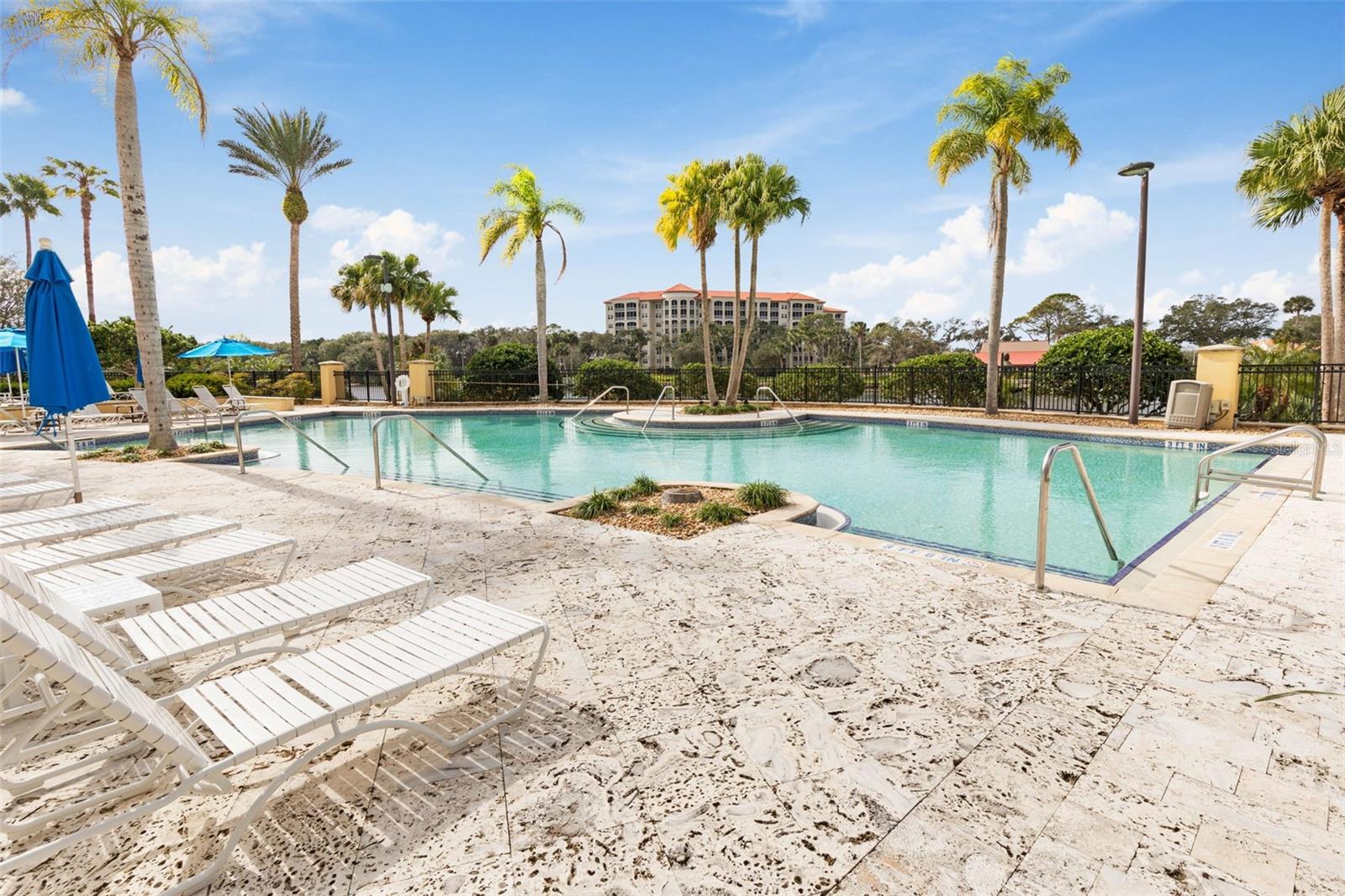 102 YACHT HARBOR DR #273