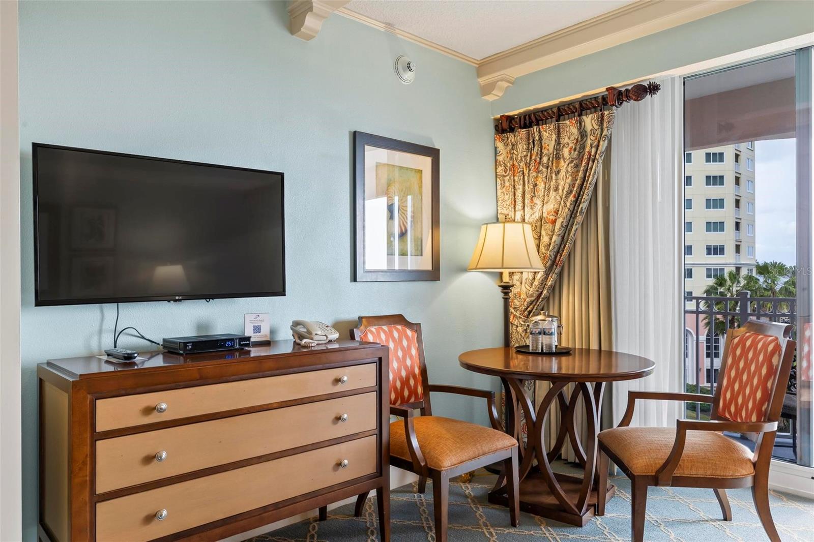 200 OCEAN CREST DR #427