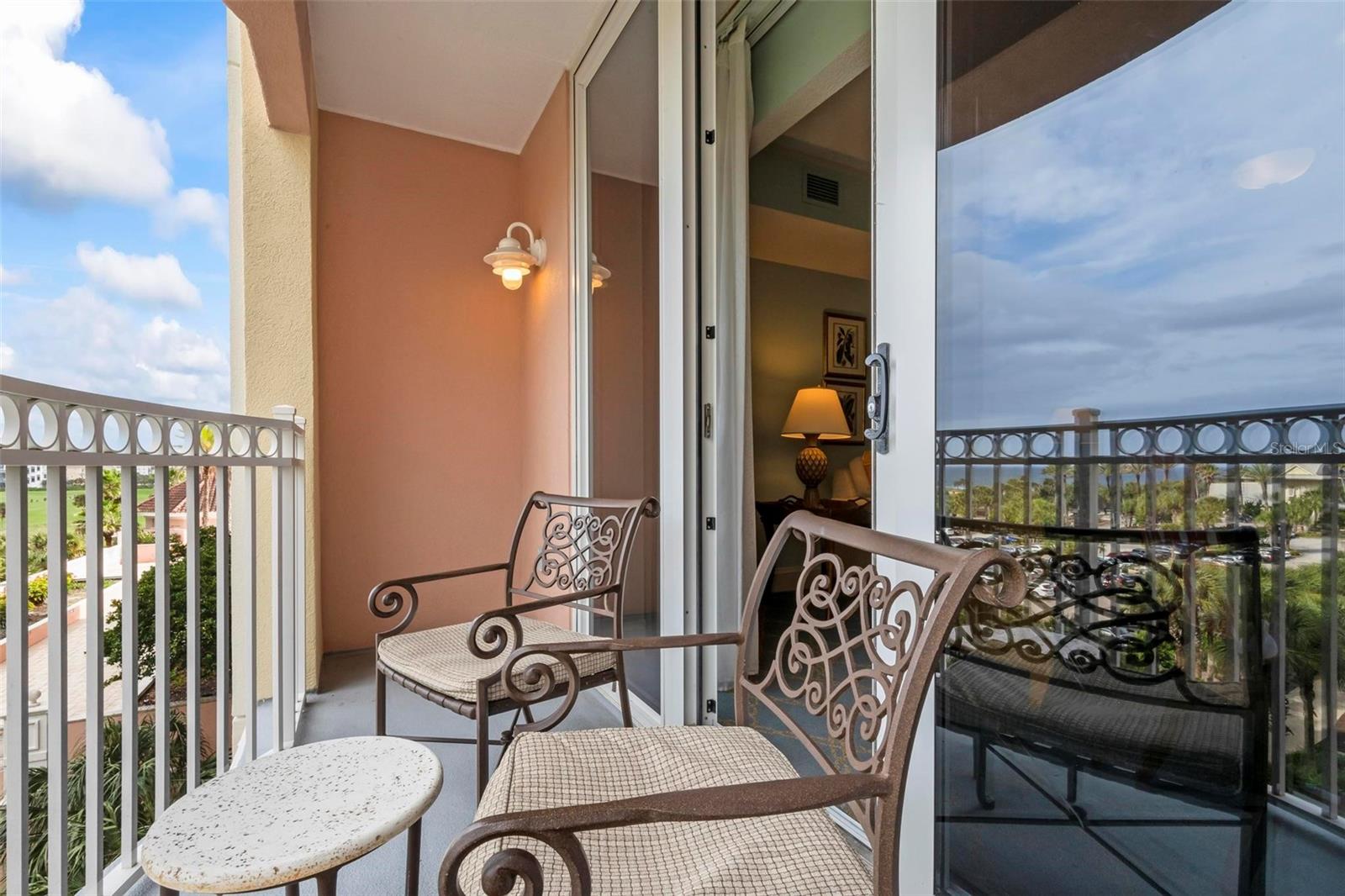 200 OCEAN CREST DR #427