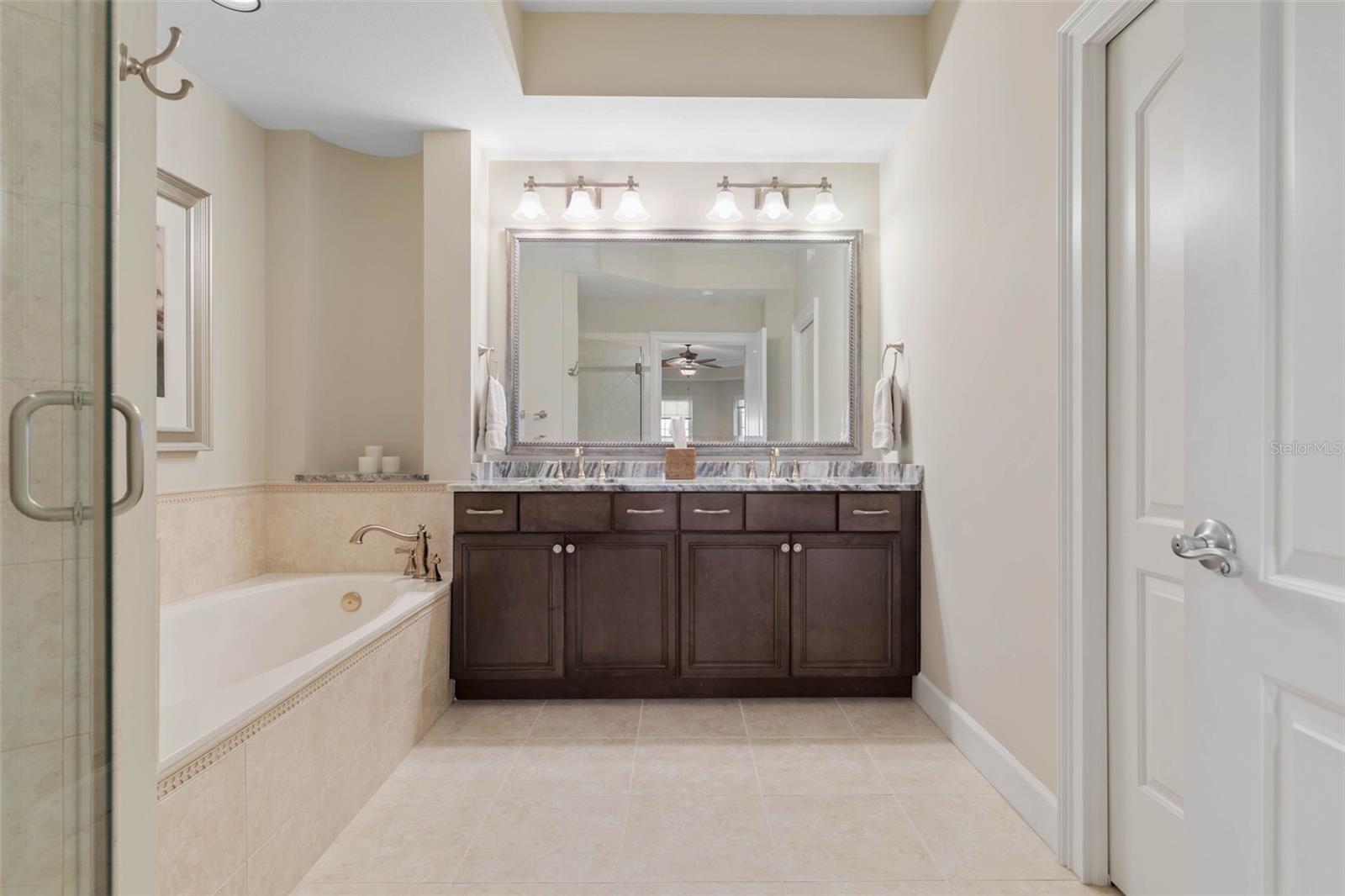 102 YACHT HARBOR DR #367