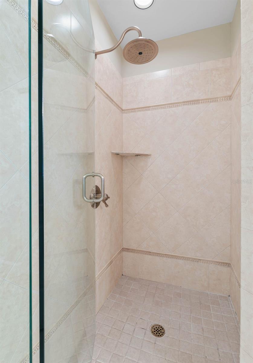 102 YACHT HARBOR DR #367