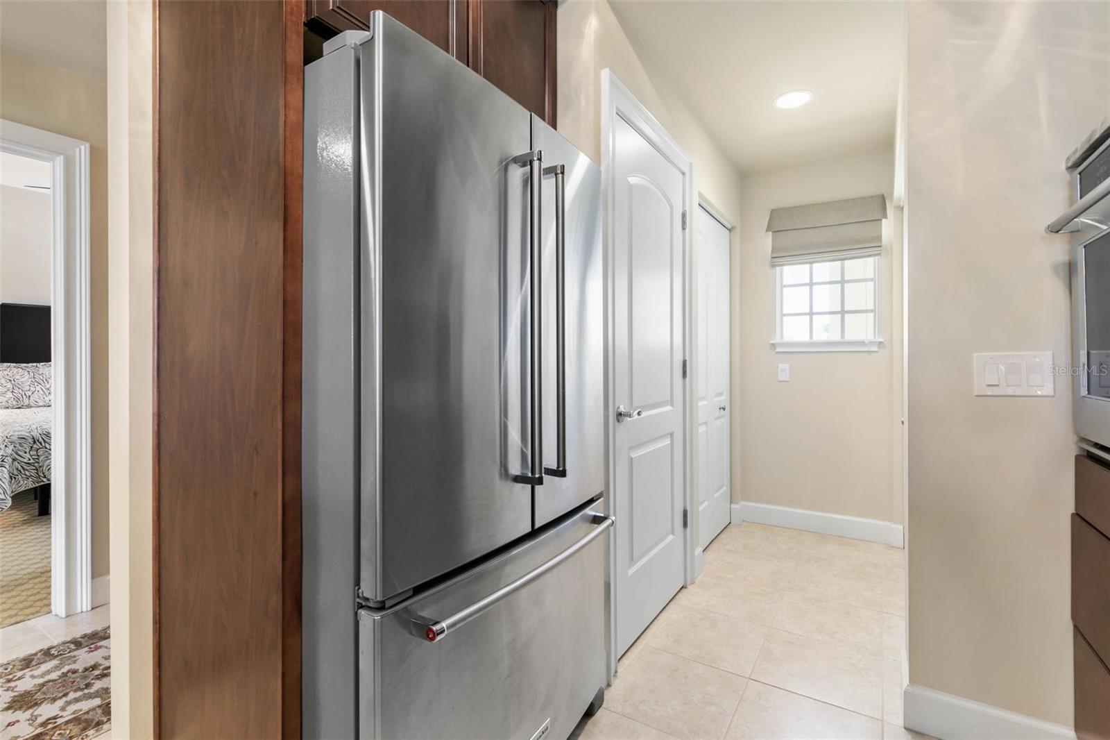 102 YACHT HARBOR DR #367