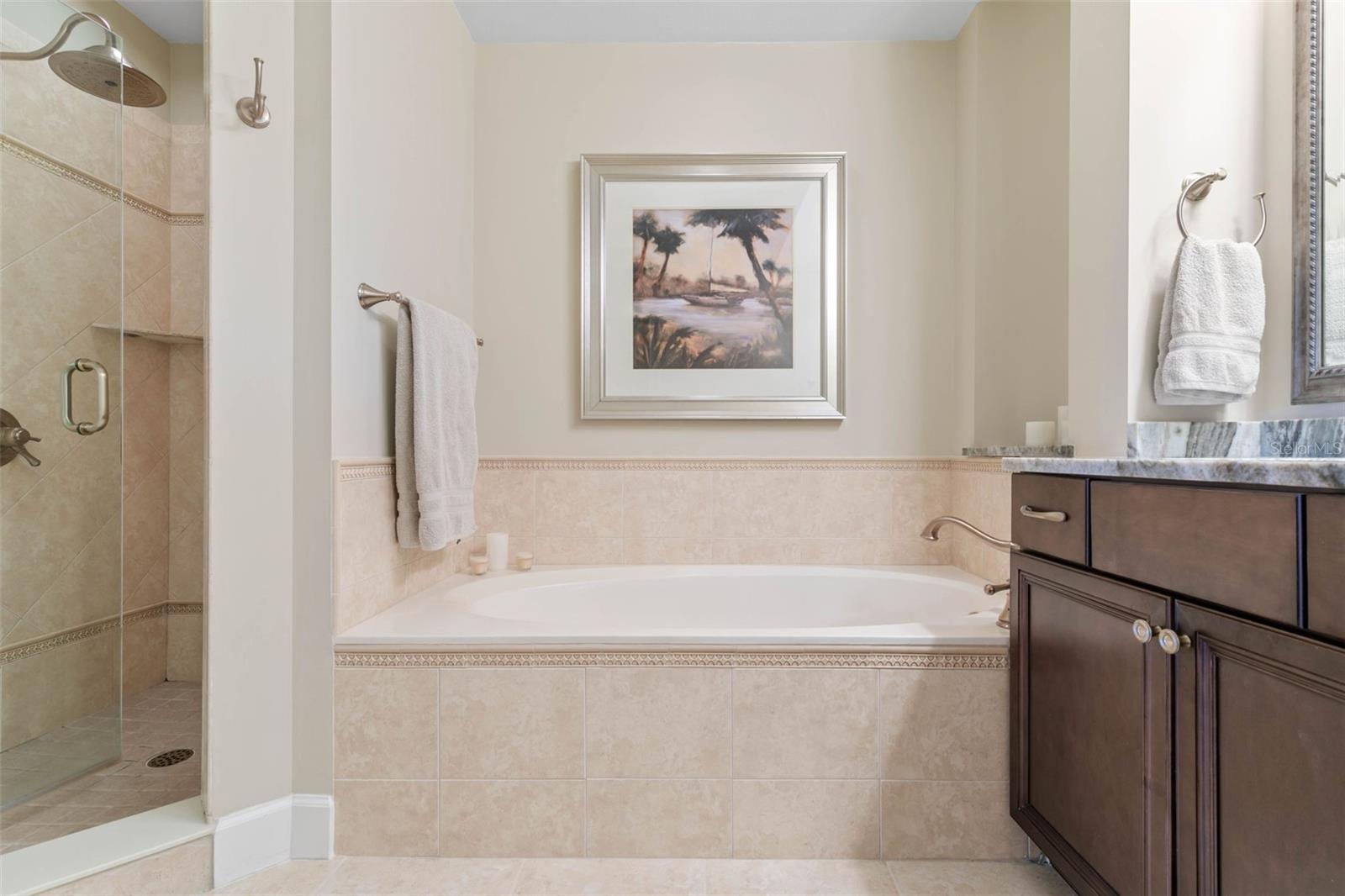 102 YACHT HARBOR DR #367