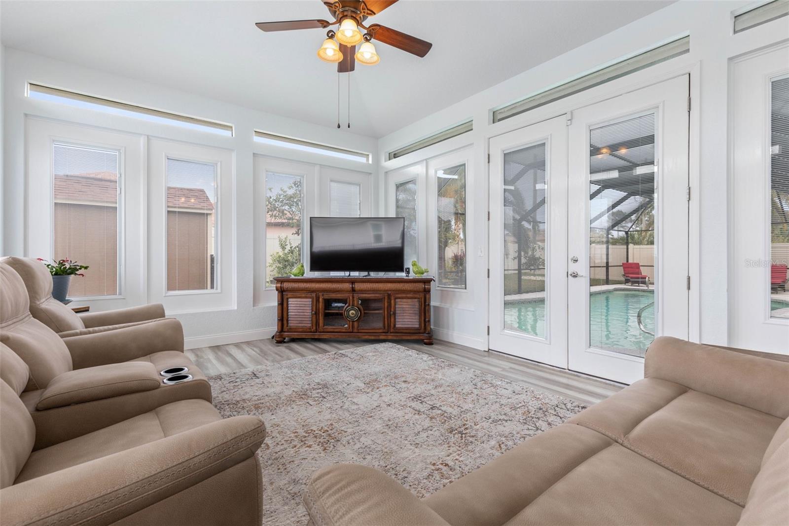 27 FLEMINGTON LN