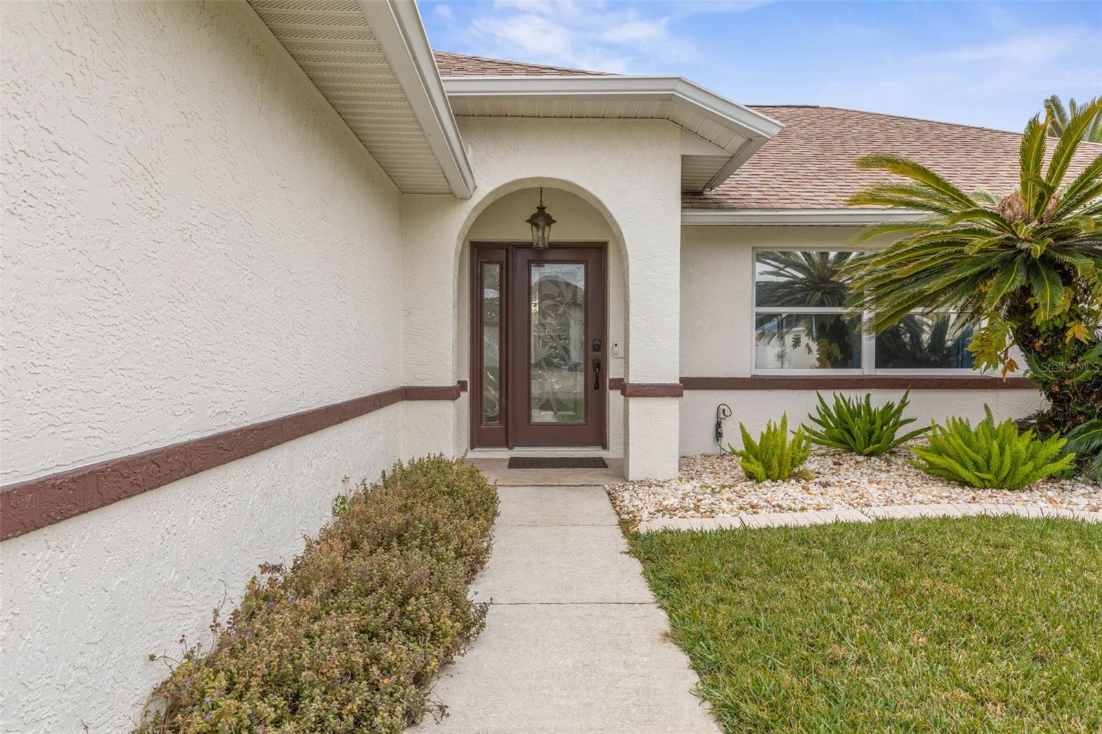 27 FLEMINGTON LN