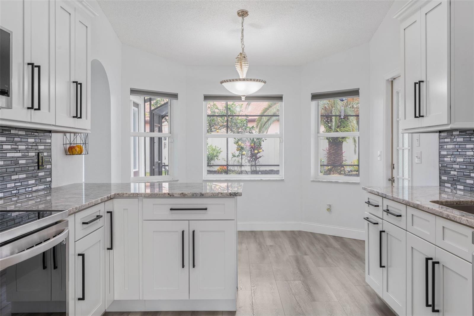 27 FLEMINGTON LN