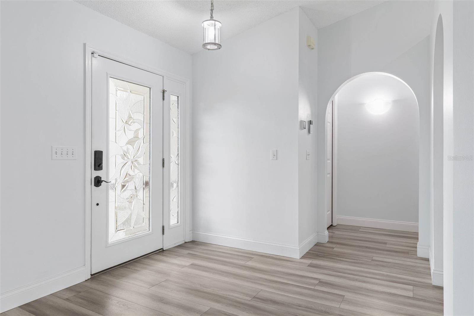 27 FLEMINGTON LN
