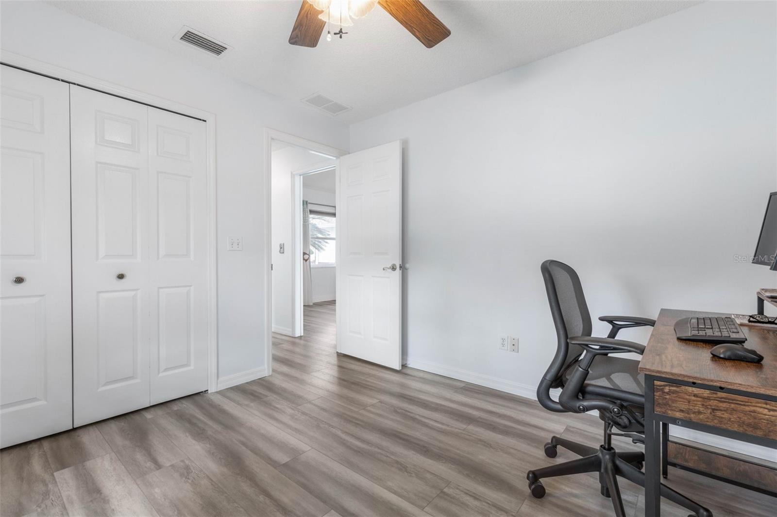 27 FLEMINGTON LN
