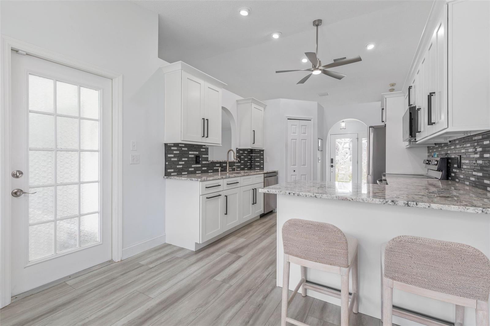 27 FLEMINGTON LN