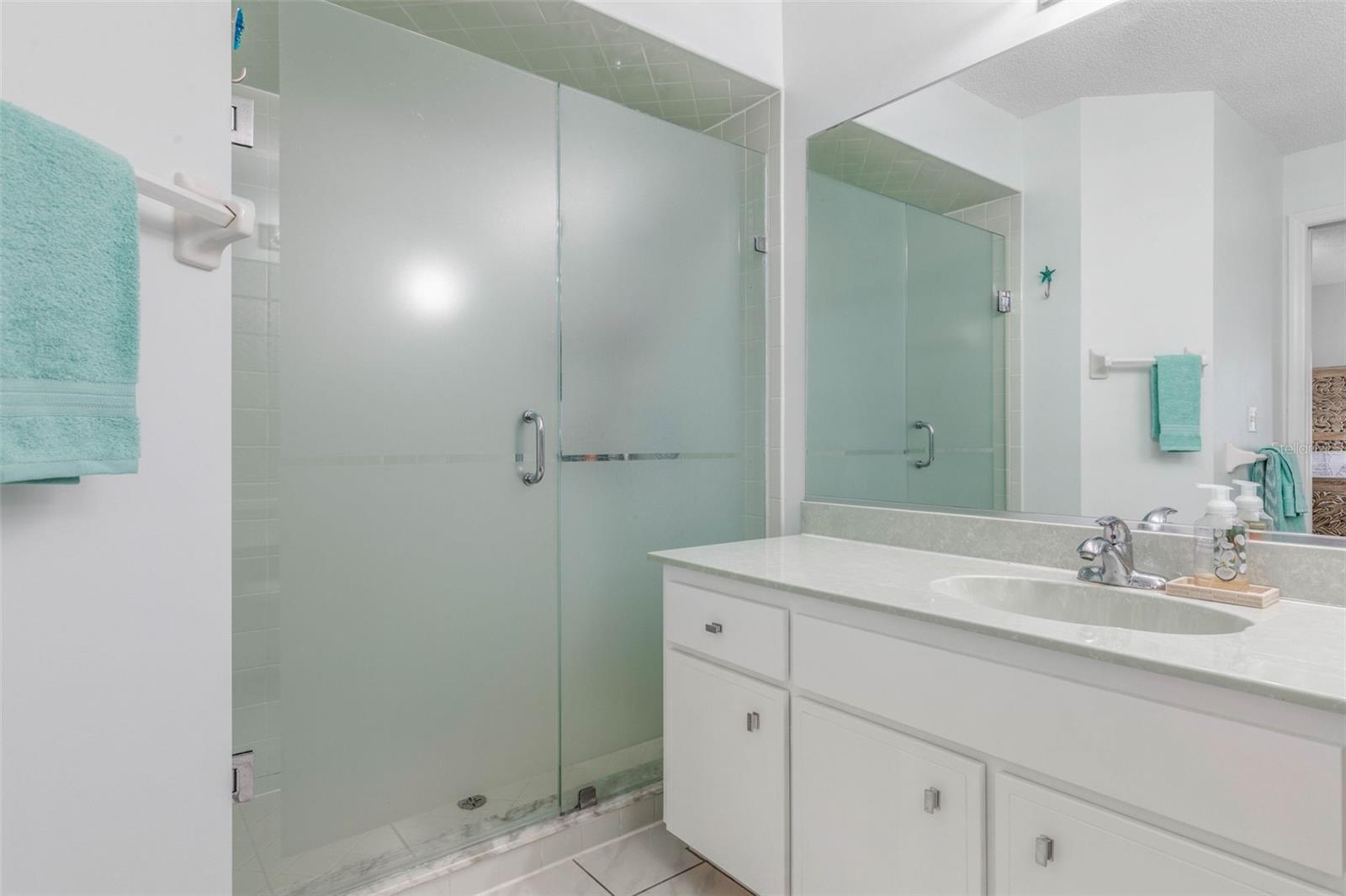 27 FLEMINGTON LN