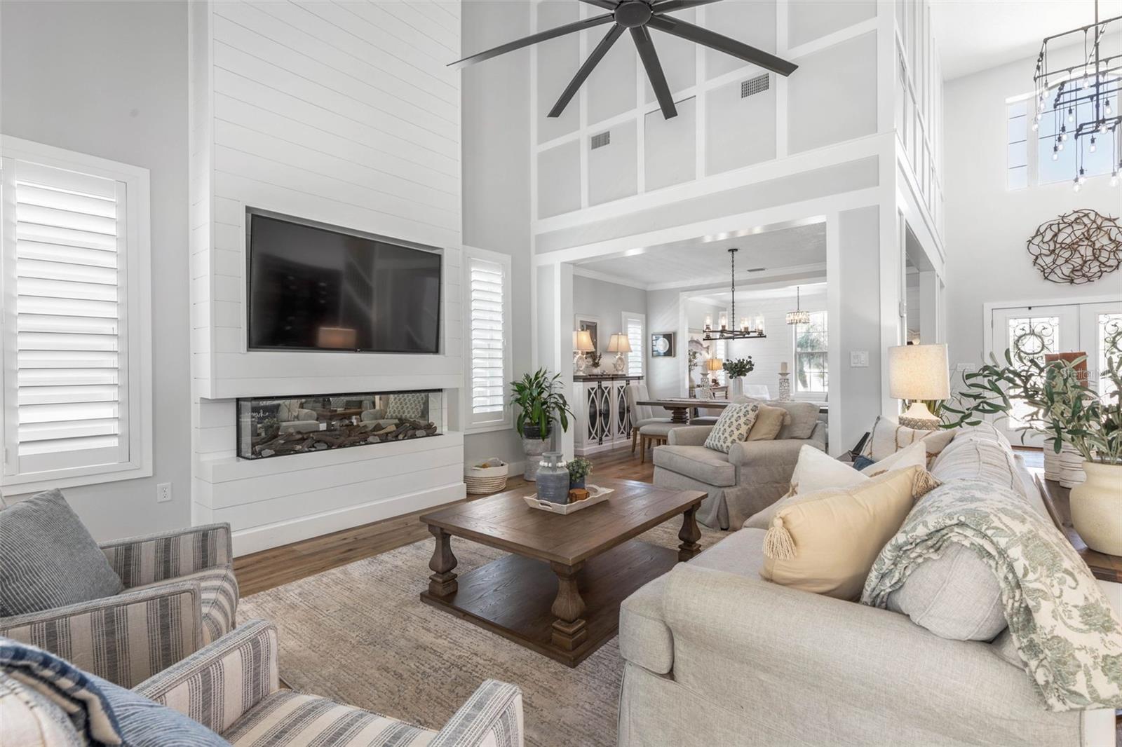 28 CINNAMON GROVE LN