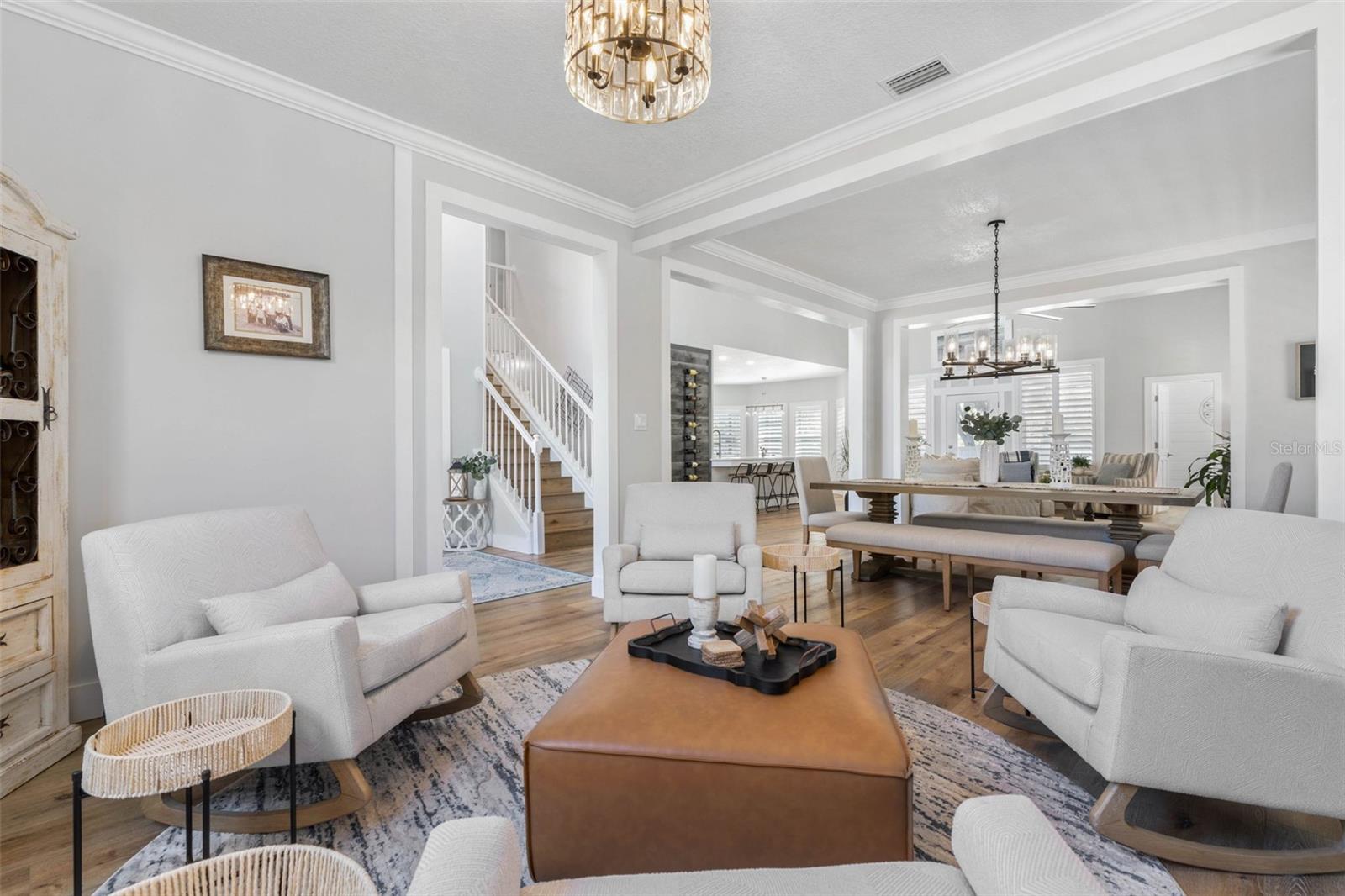 28 CINNAMON GROVE LN