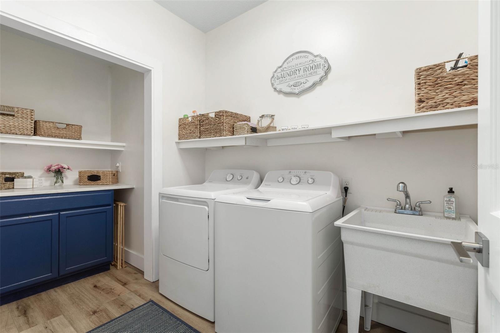 28 CINNAMON GROVE LN