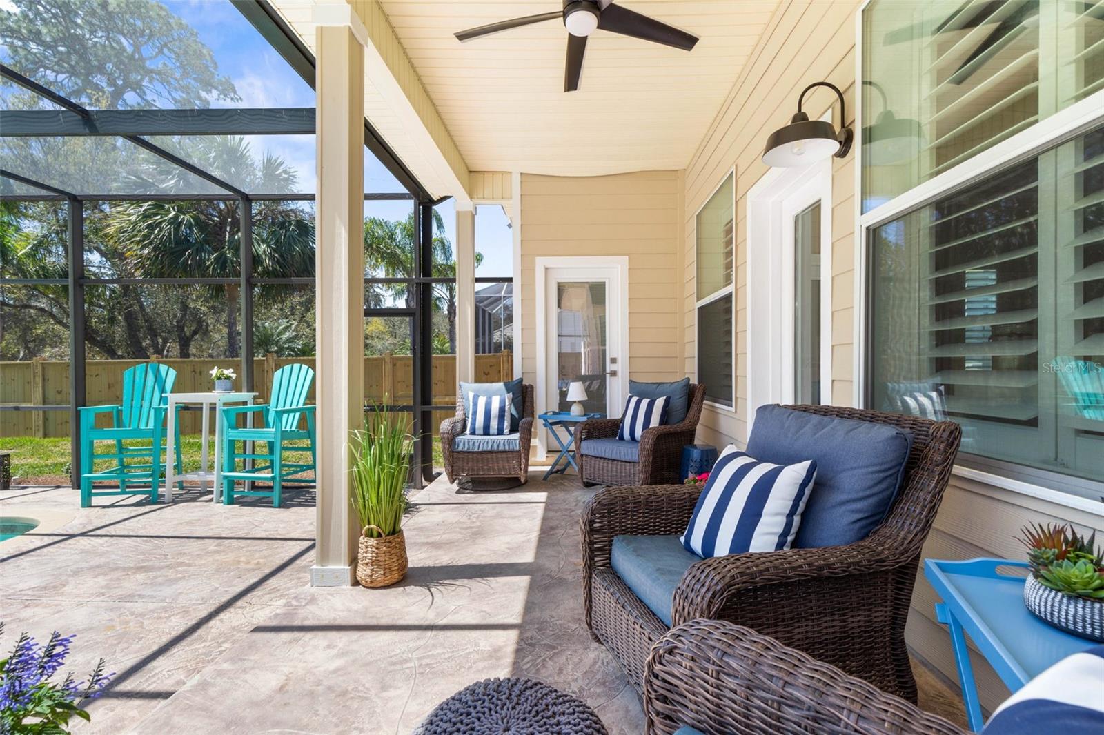 28 CINNAMON GROVE LN