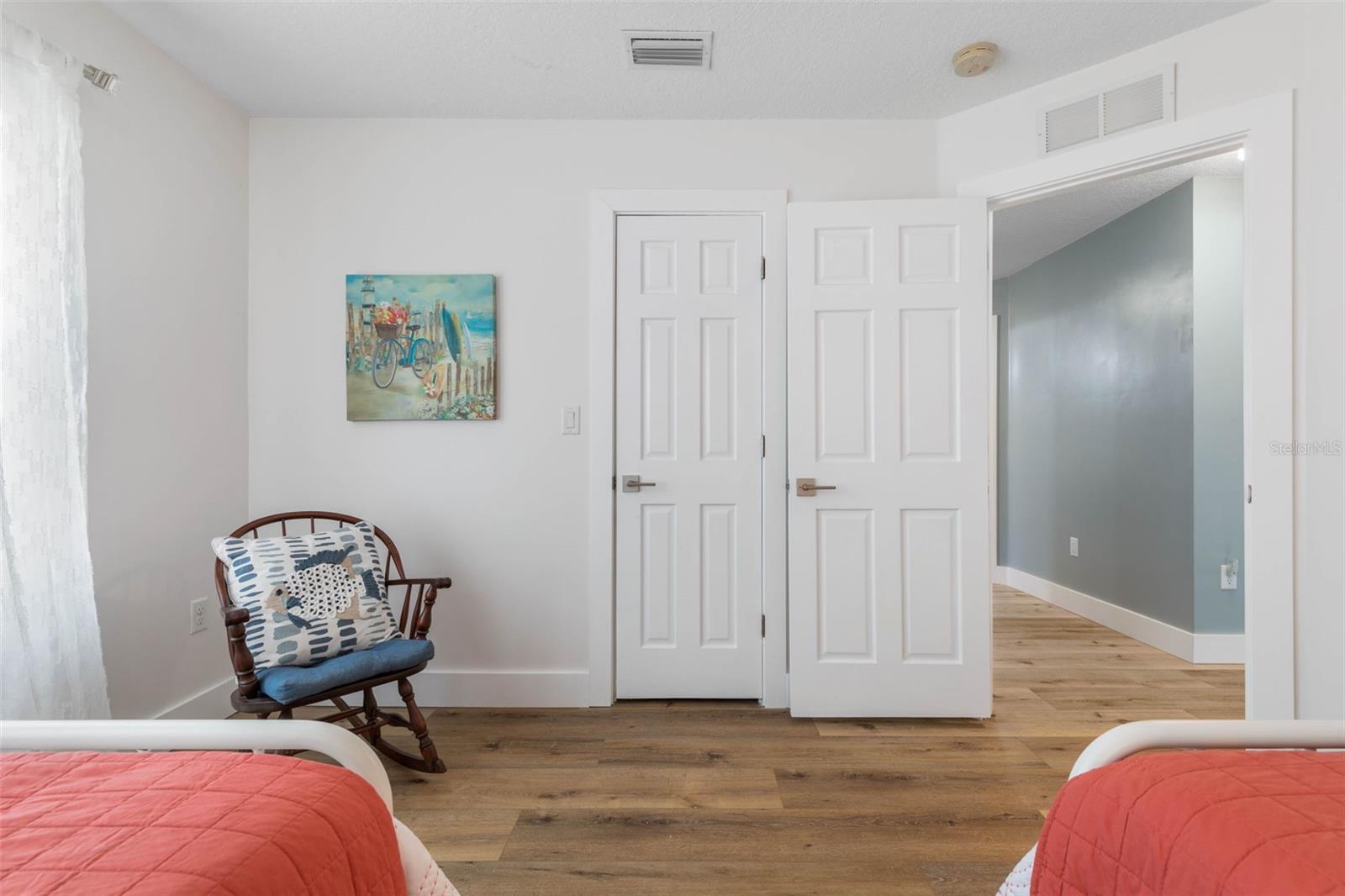 28 CINNAMON GROVE LN