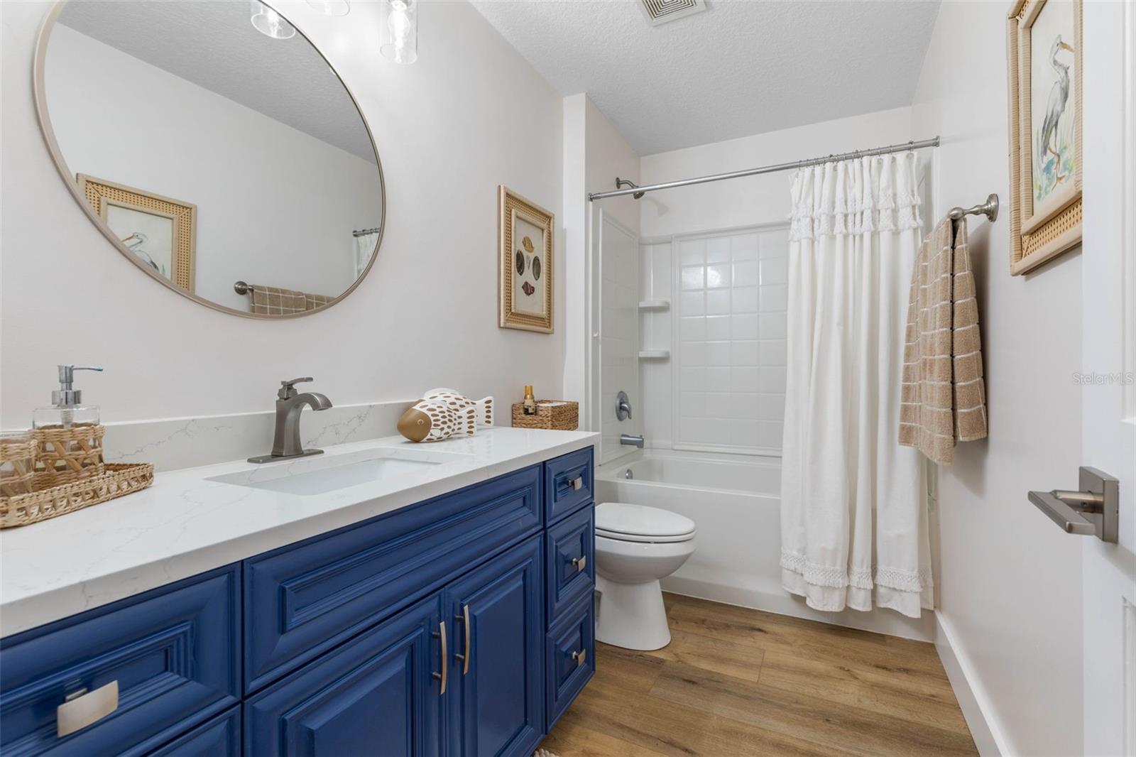 28 CINNAMON GROVE LN