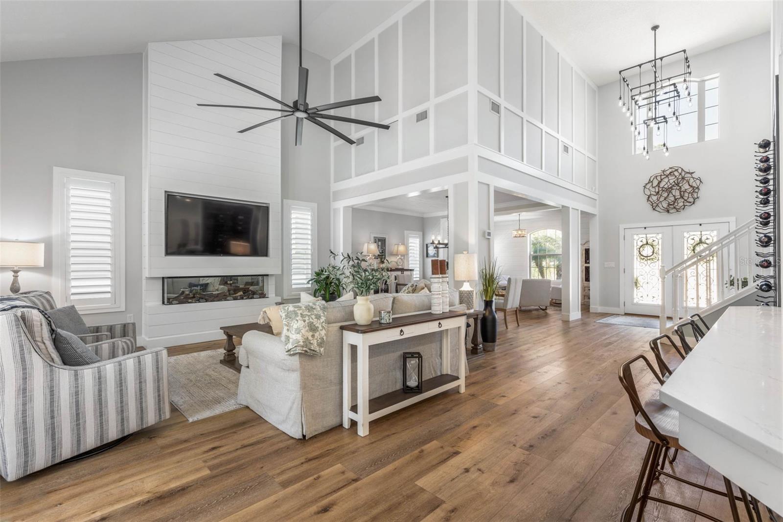 28 CINNAMON GROVE LN