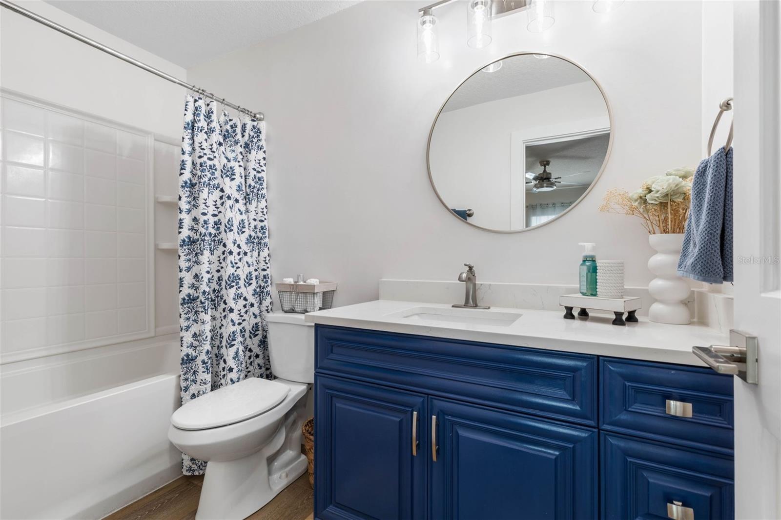 28 CINNAMON GROVE LN