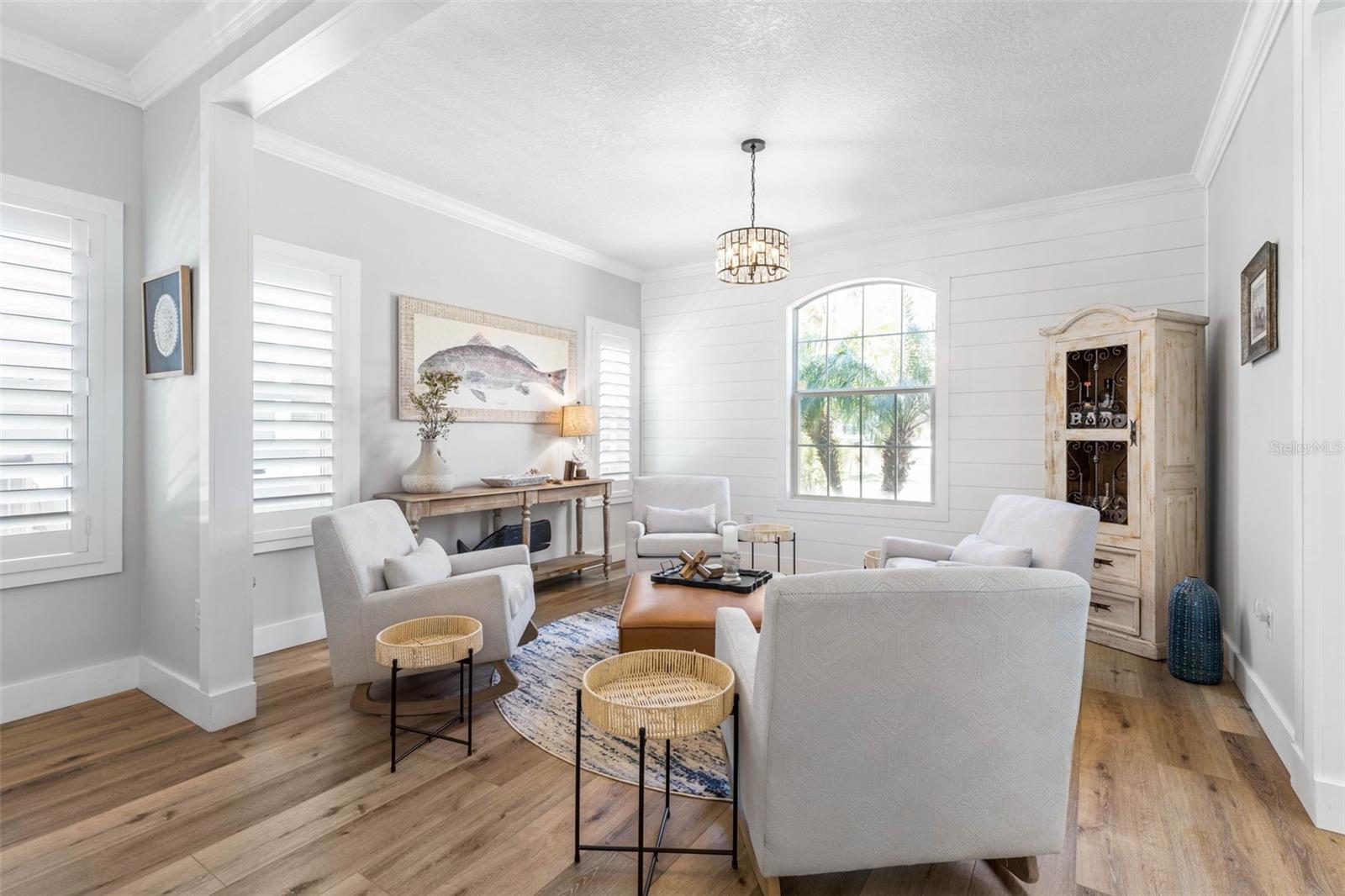 28 CINNAMON GROVE LN