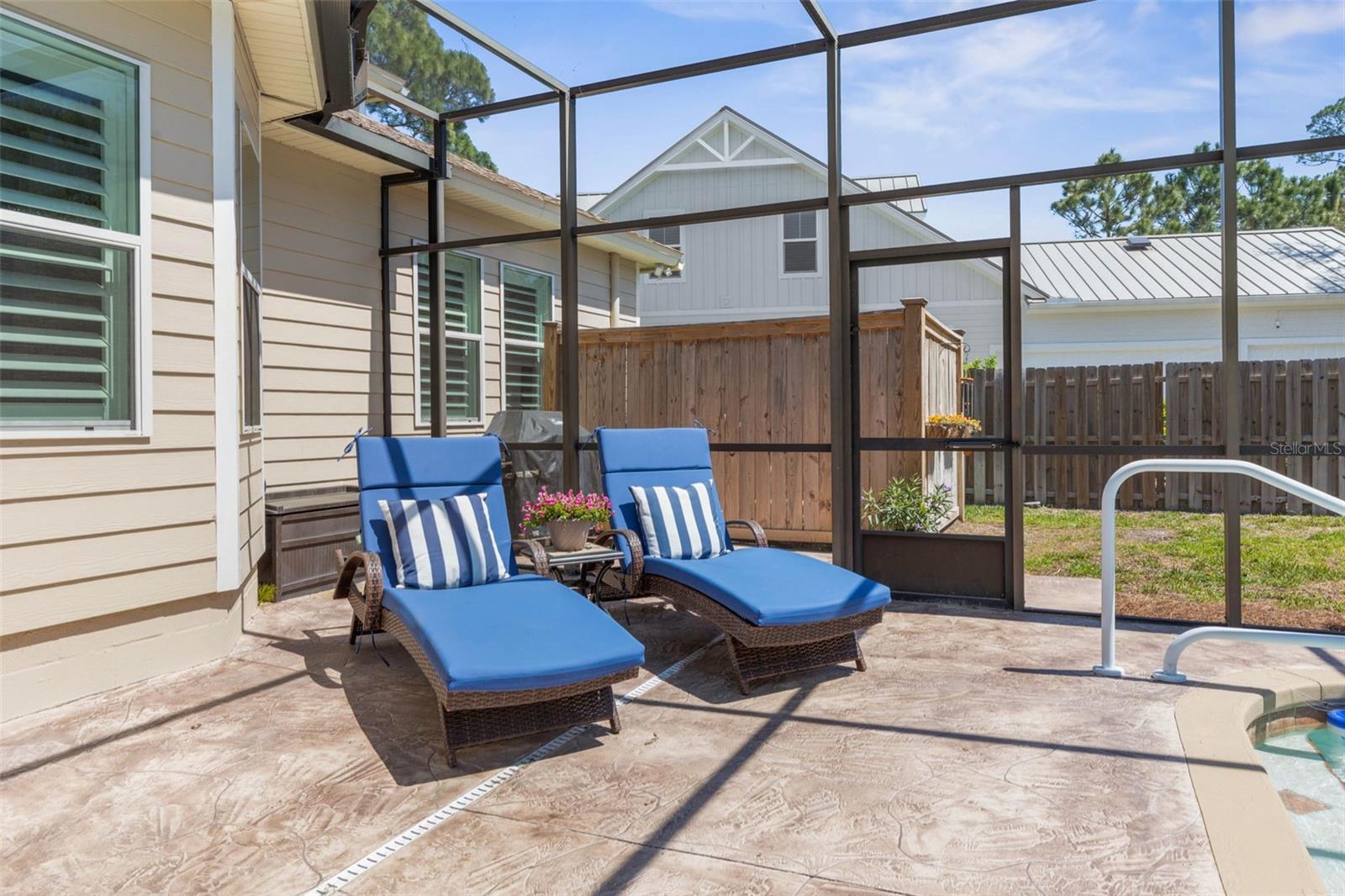 28 CINNAMON GROVE LN