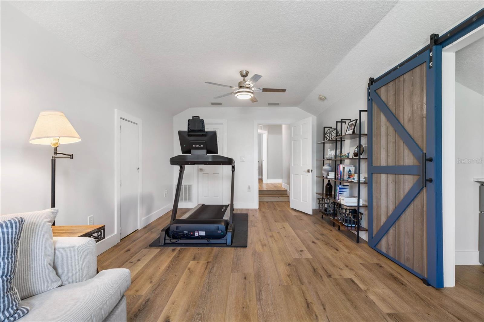 28 CINNAMON GROVE LN