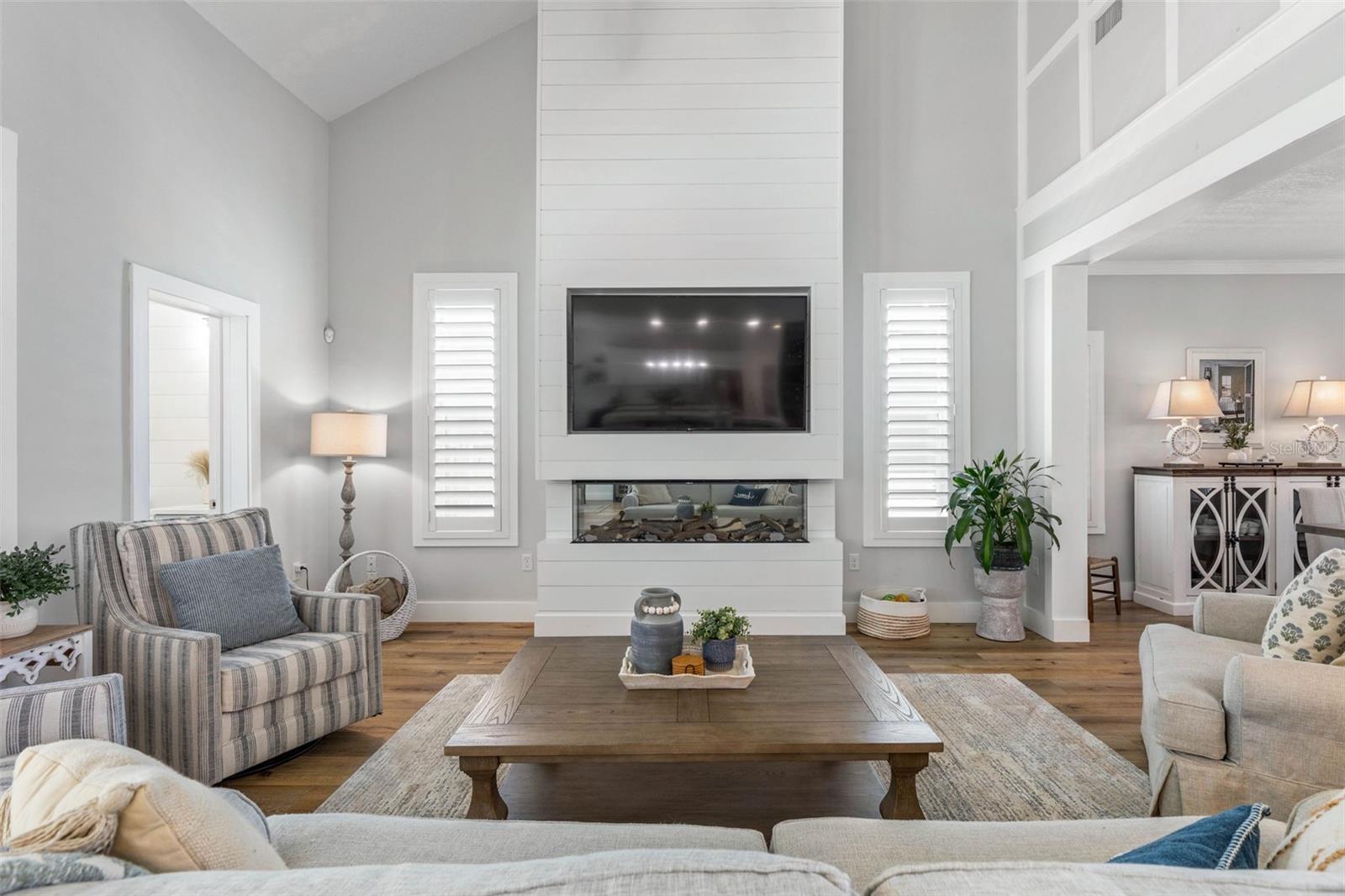 28 CINNAMON GROVE LN