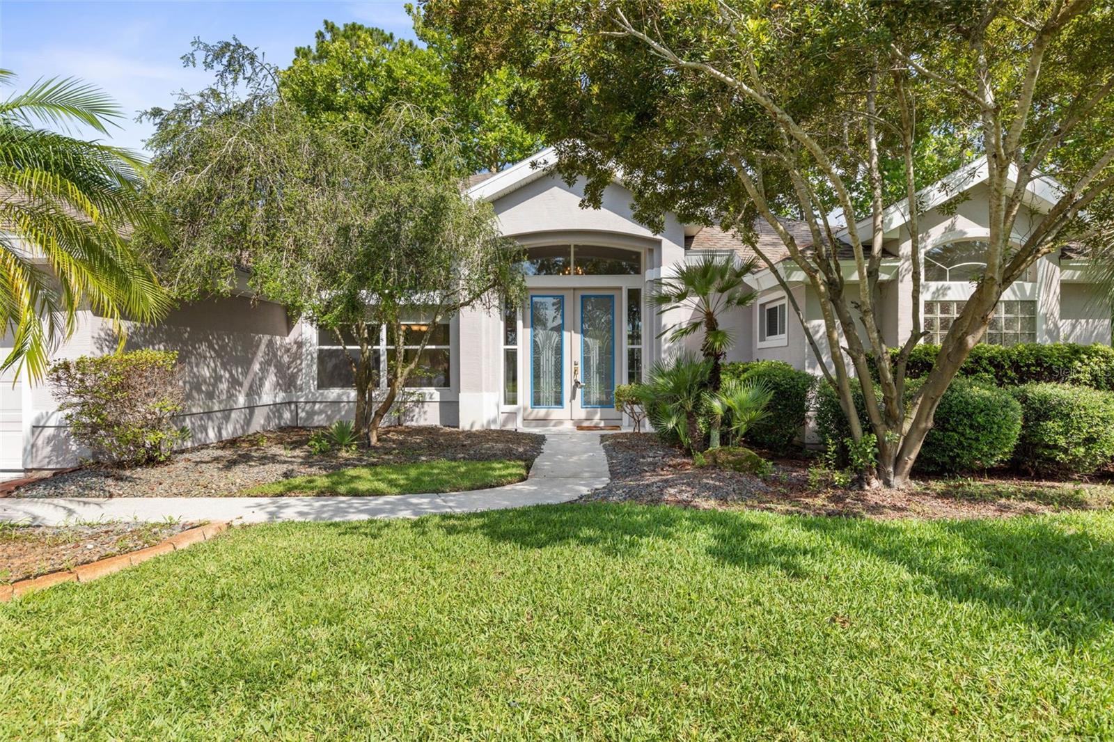 81 BROWNSTONE LN