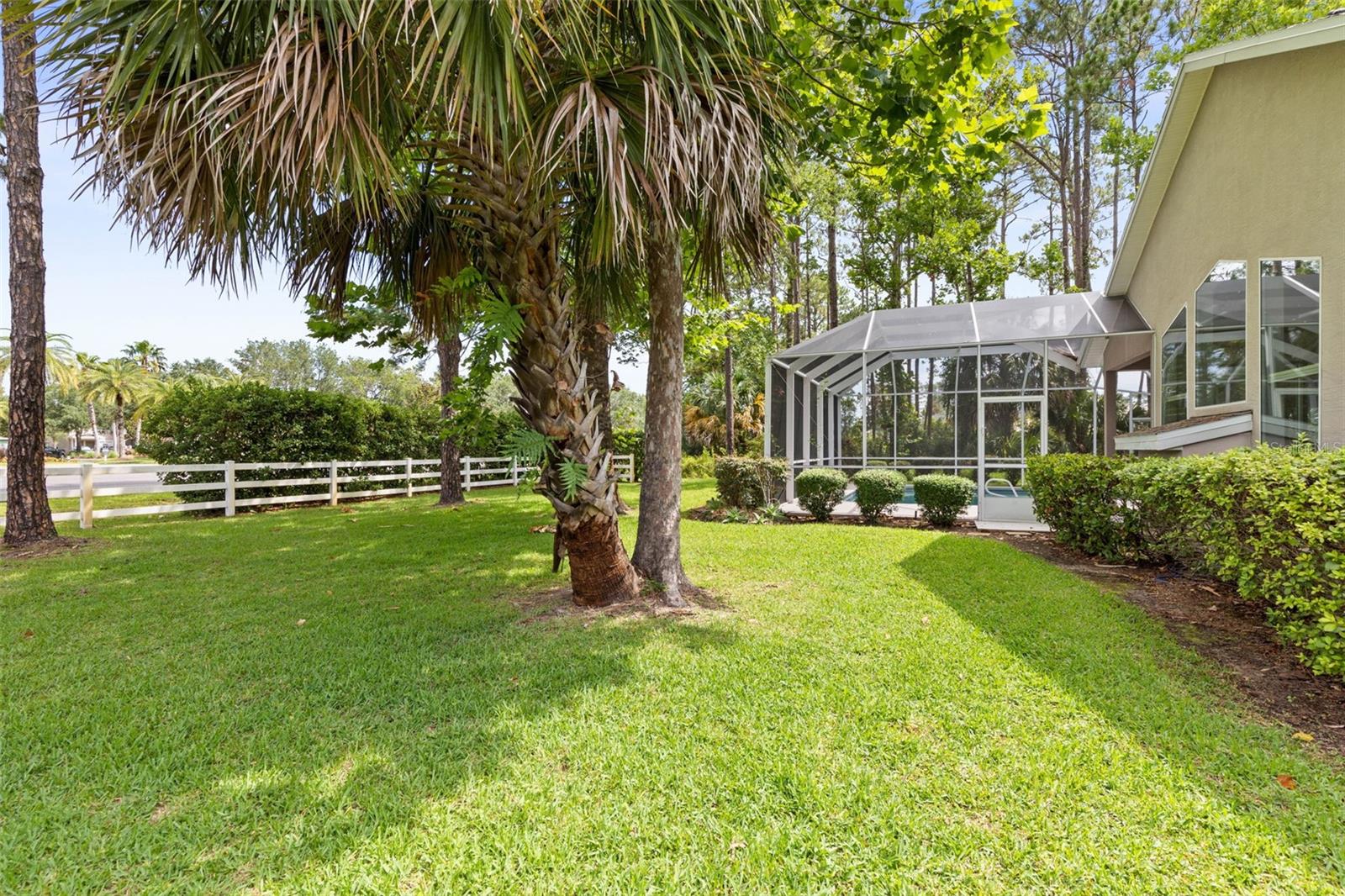 81 BROWNSTONE LN