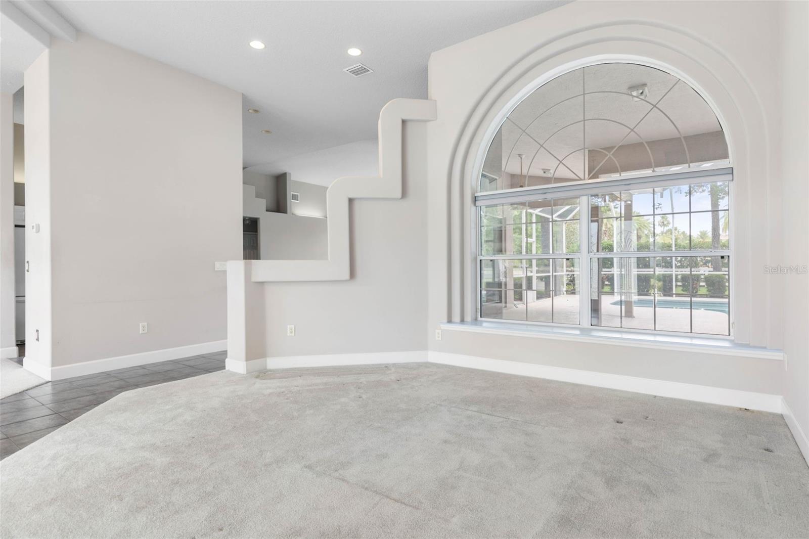81 BROWNSTONE LN