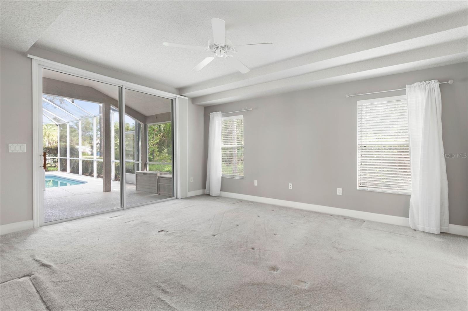 81 BROWNSTONE LN