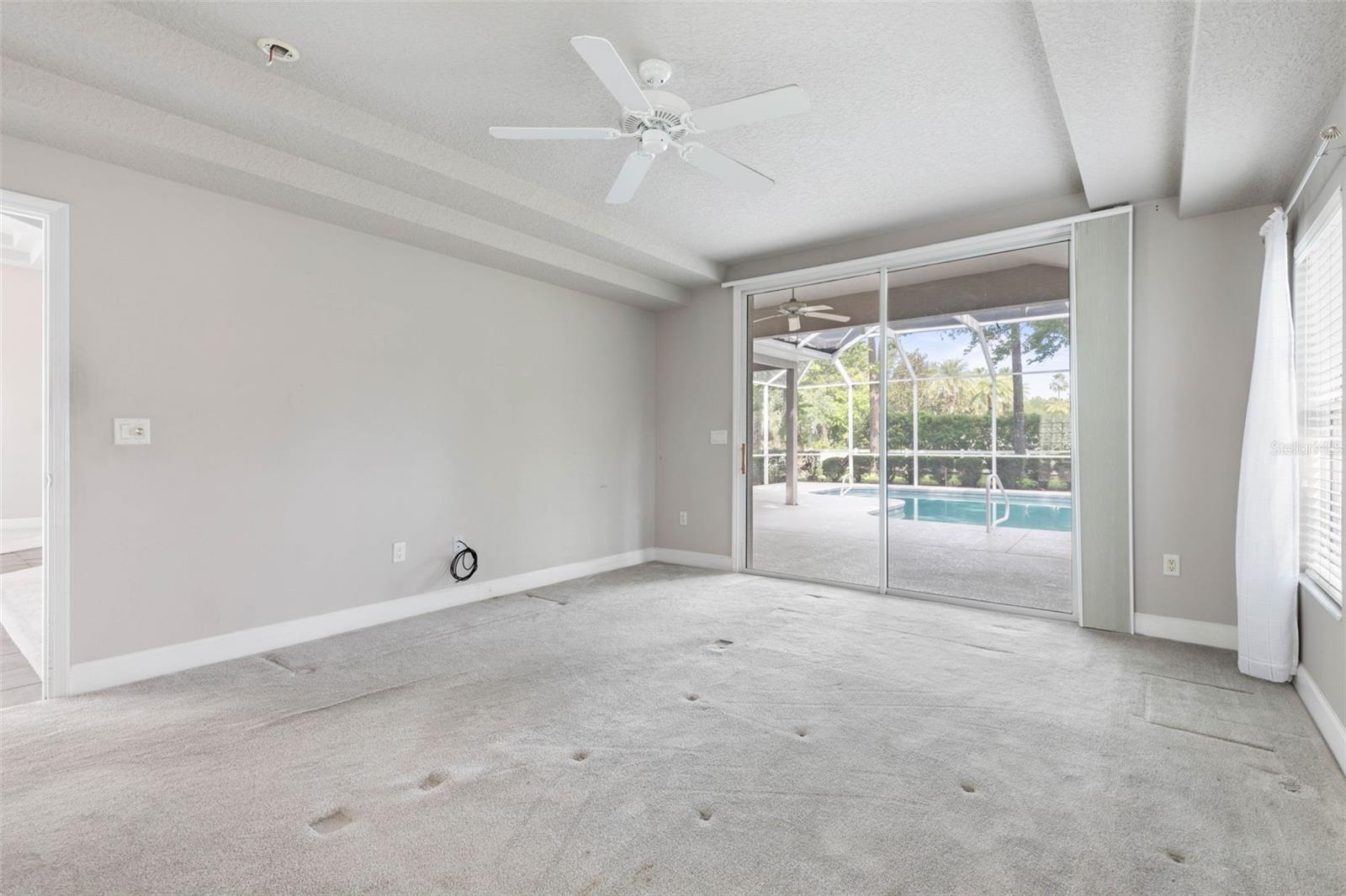 81 BROWNSTONE LN