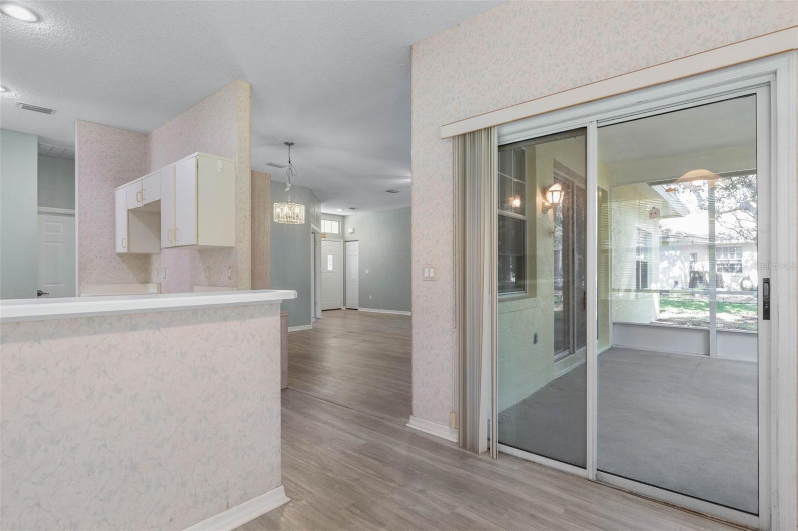 8 MONTAUK LN