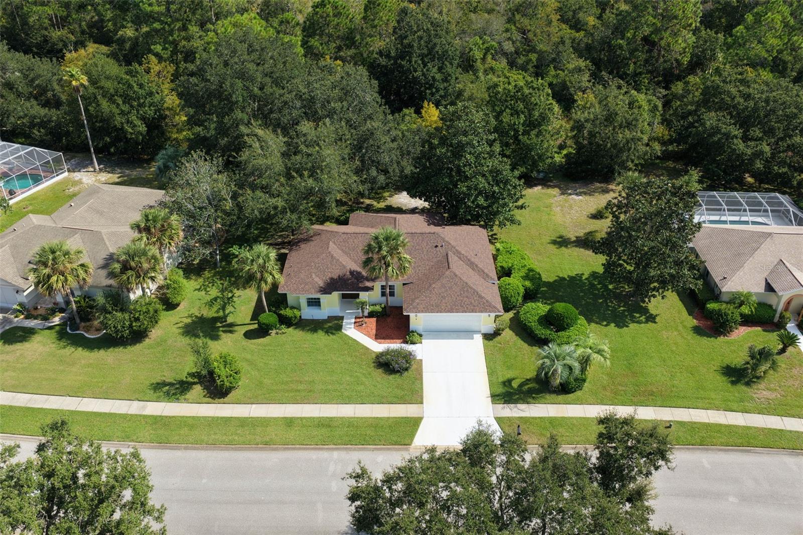 8 MONTAUK LN