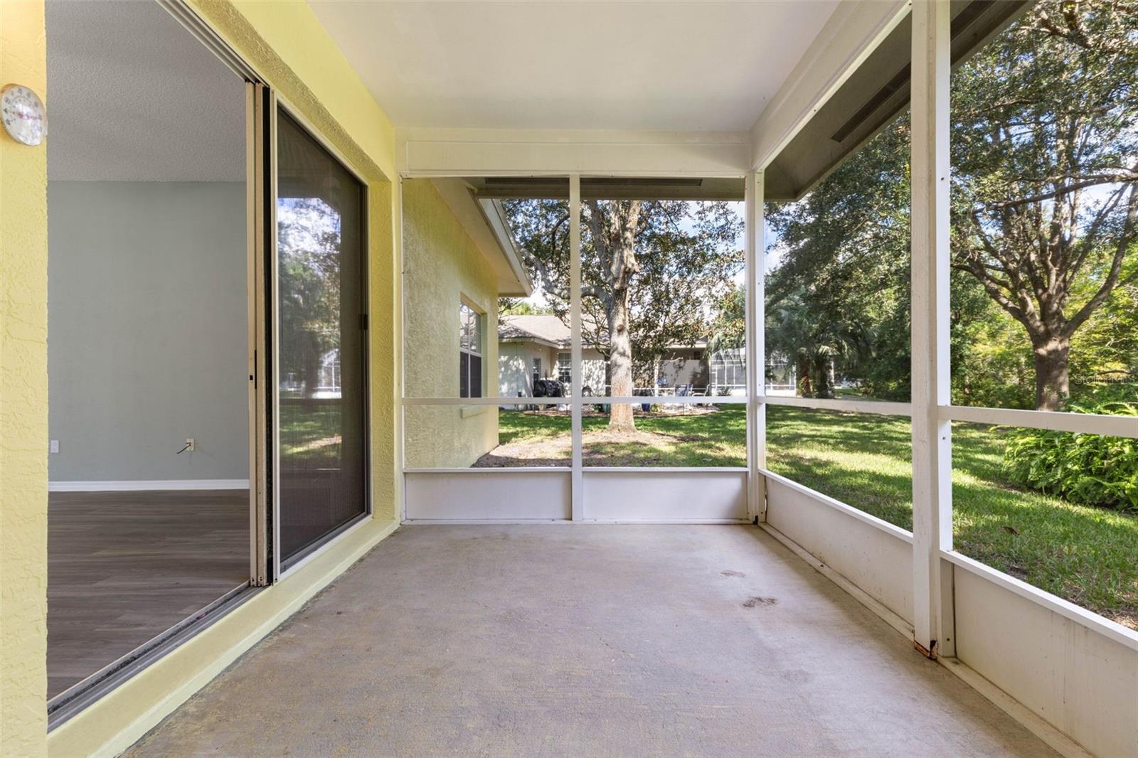 8 MONTAUK LN