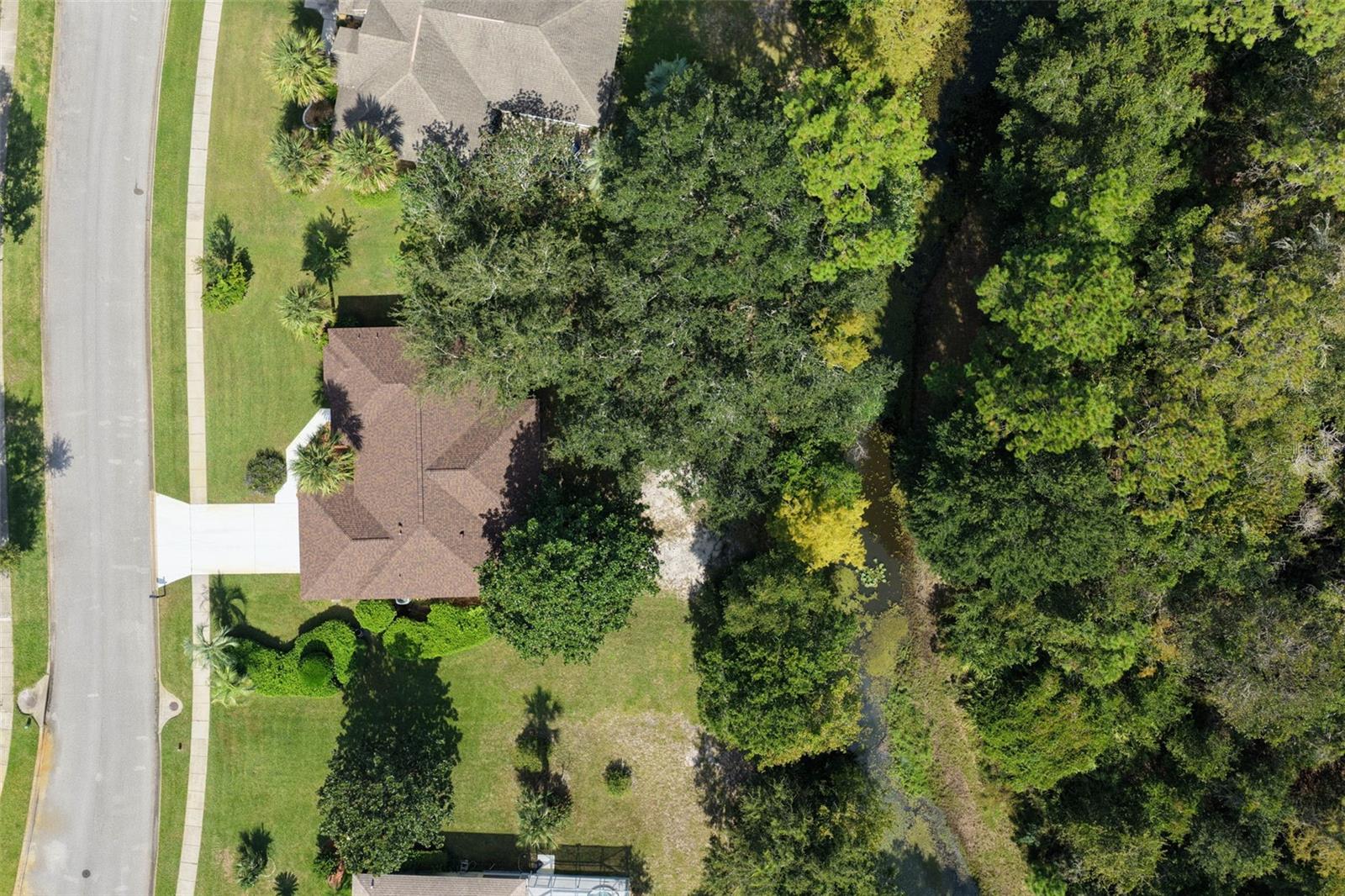 8 MONTAUK LN