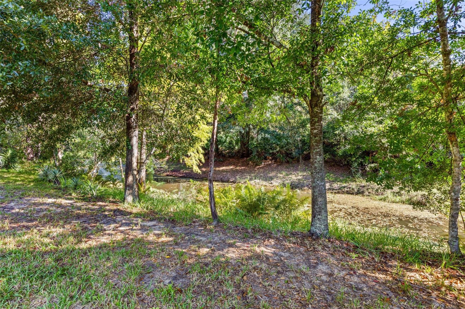 8 MONTAUK LN