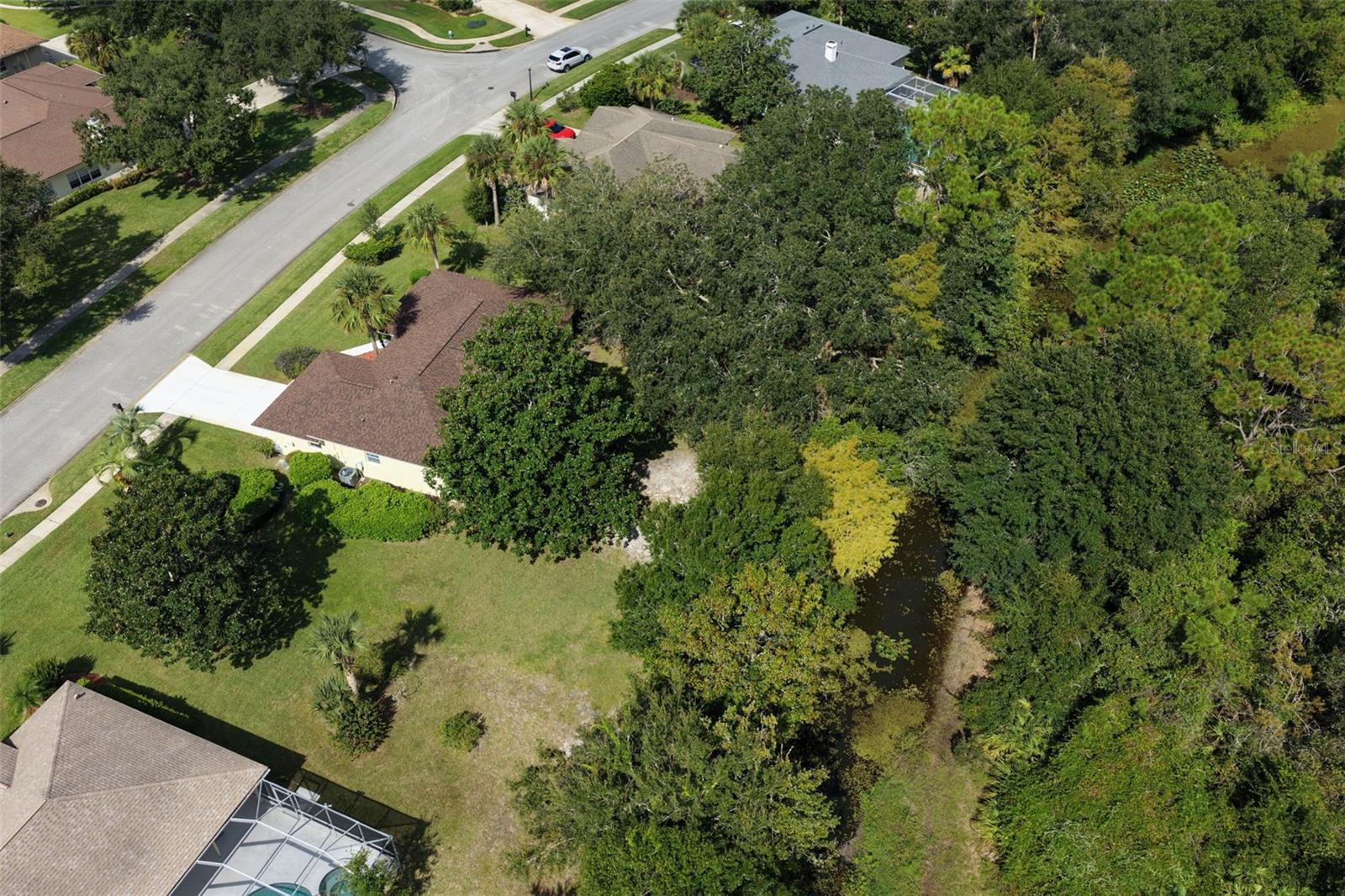 8 MONTAUK LN