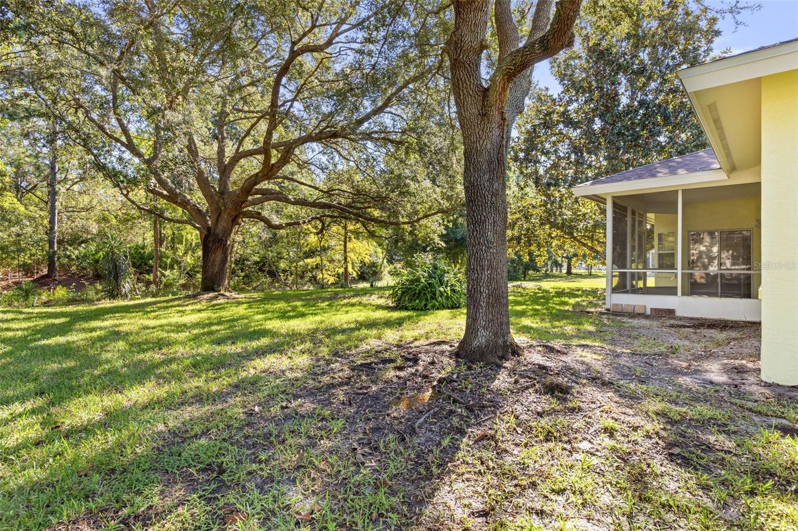 8 MONTAUK LN