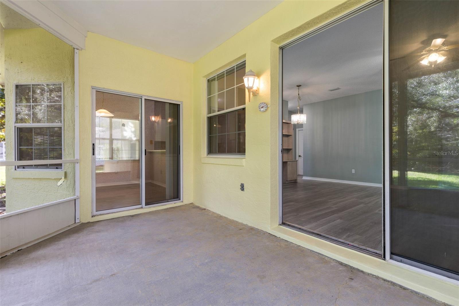 8 MONTAUK LN