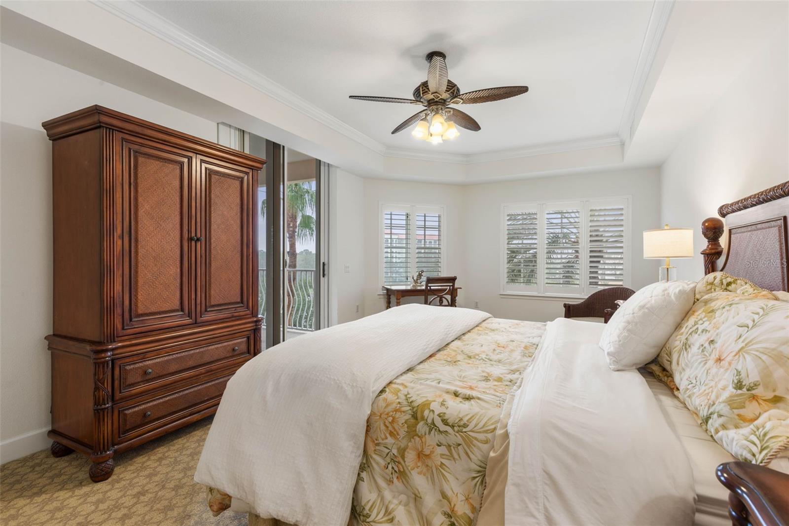 102 YACHT HARBOR DR #465