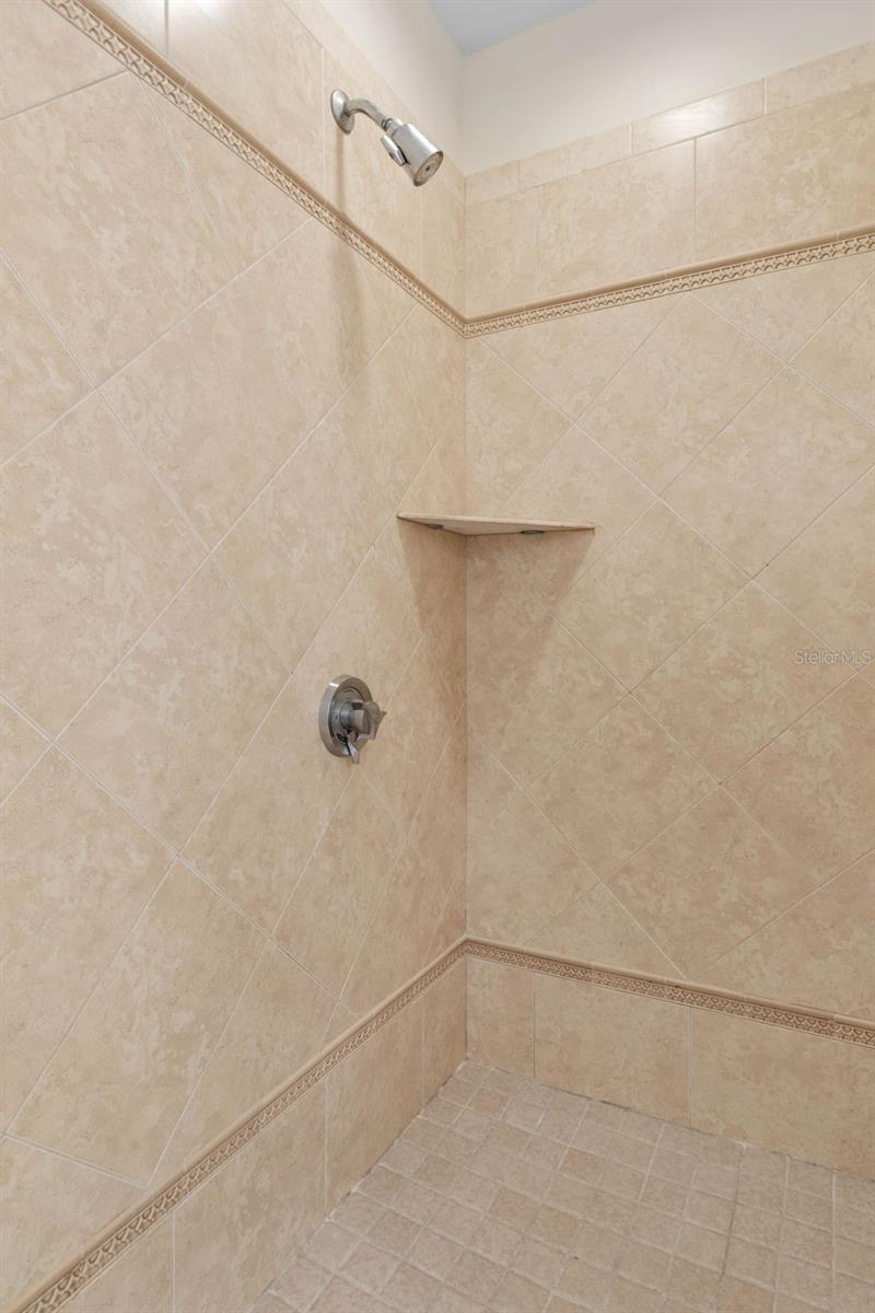 102 YACHT HARBOR DR #465