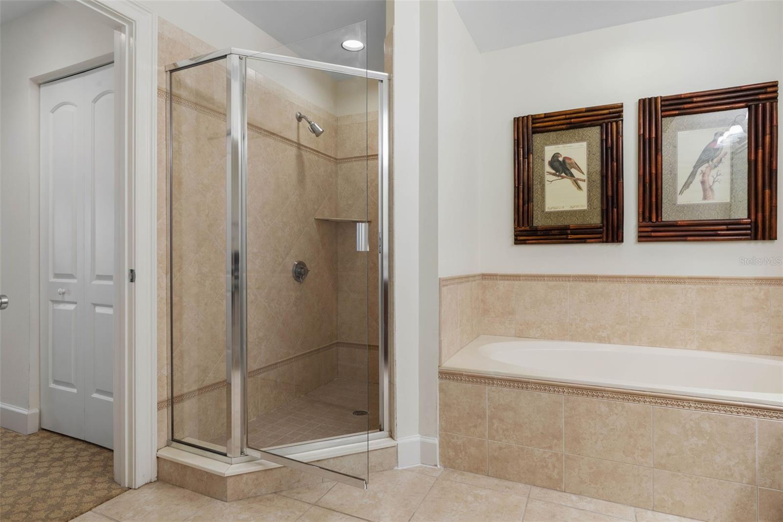 102 YACHT HARBOR DR #465