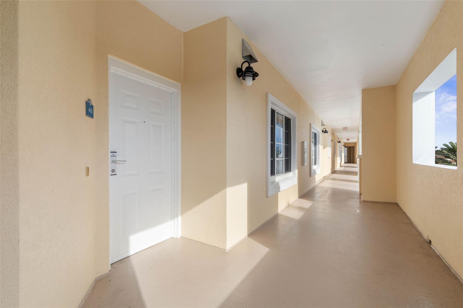 102 YACHT HARBOR DR #465