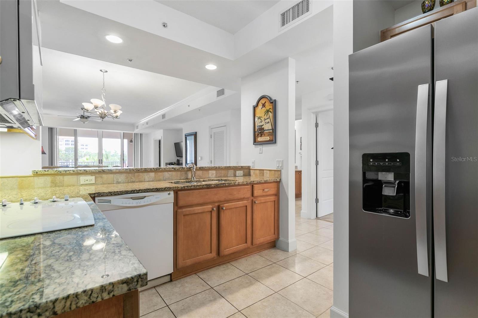 102 YACHT HARBOR DR #273