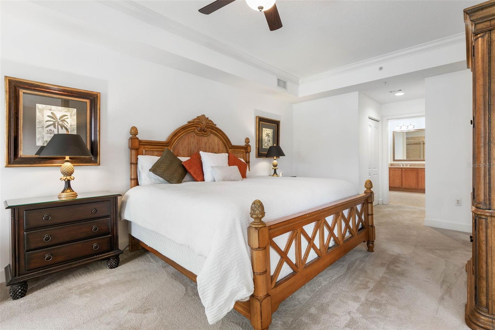 102 YACHT HARBOR DR #273