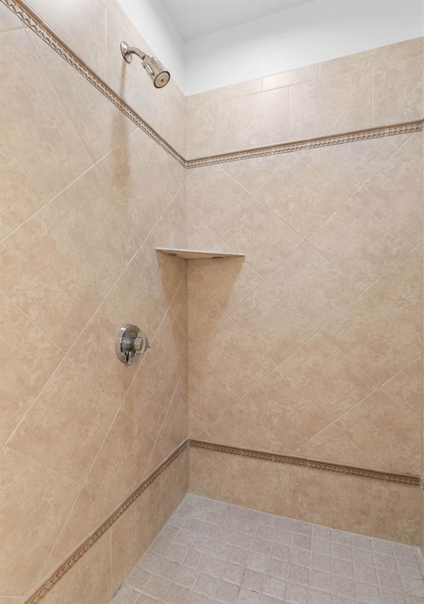 102 YACHT HARBOR DR #273